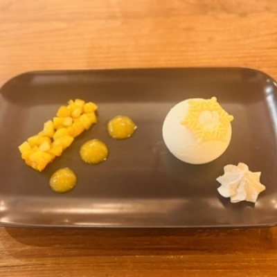 la boule de neige et ses fruits exotiques