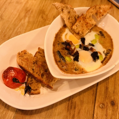 oeuf cocotte aux morilles et fevettes